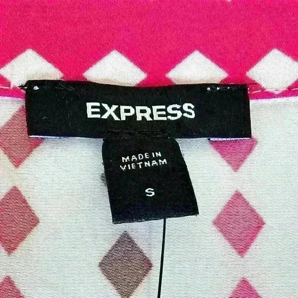 ๐ NWT ๐ Express V-Neck Diamond Dot Long Sleeve Gathered Front Top, Size S - Picture 6 of 14